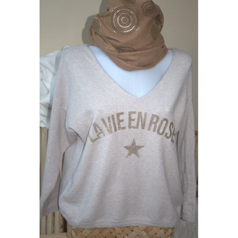 PULL BEIGE LA VIE EN ROSE SCANDAL